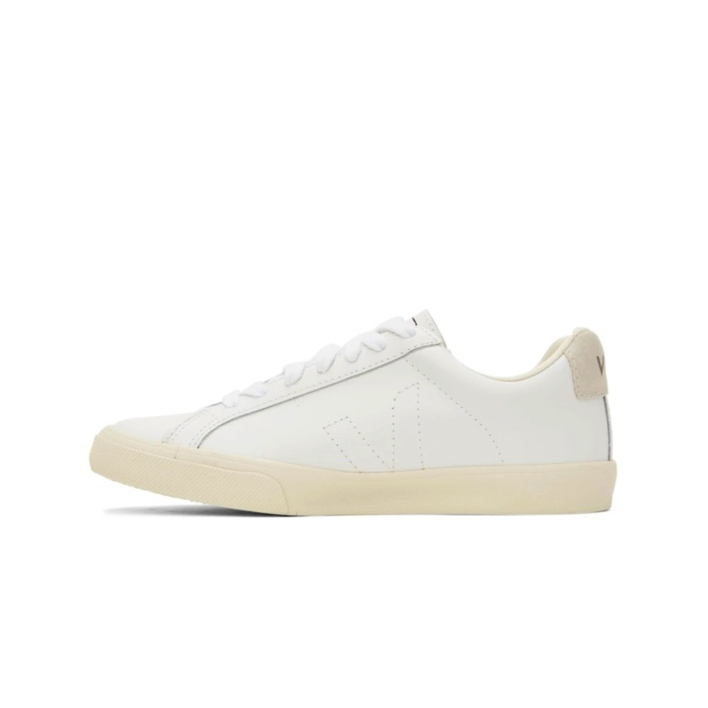 Veja Sneakers. Excellent condition. Size 7